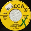7inch Vinyl Single - Donna Fargo - Daddy / Sticks And Stones