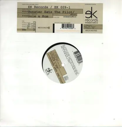 Dole & Kom - MONSTER EATS THE PILOT