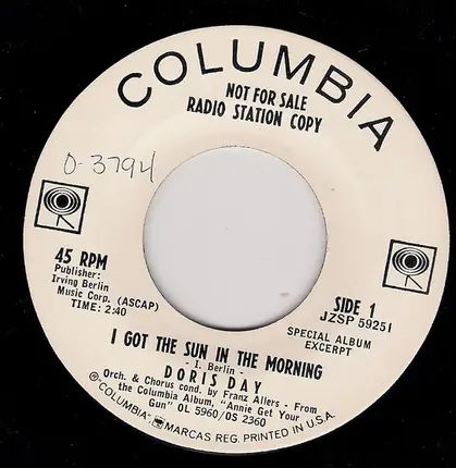 Doris Day / Robert Goulet - I Got The Sun In The Morning