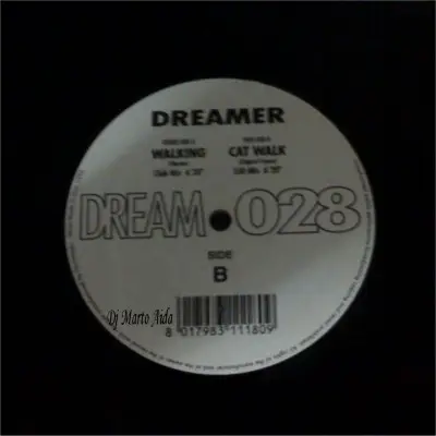 Dreamer - Walking / Cat Walk