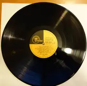 LP - Edith Piaf - Edith Piaf chante