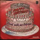 7inch Vinyl Single - Ein Orchester Und Fünf Gratulanten - Happy Birthday / Hoch Soll Er Leben