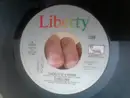 7'' - Eloise Laws - Strength Of A Woman