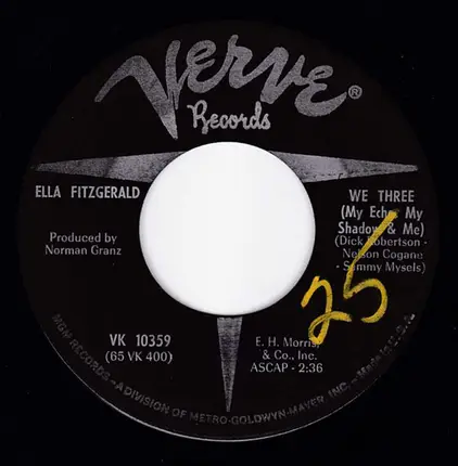 Ella Fitzgerald - She's Just A Quiet Girl (Mae)/We Three (My Echo, My Shadow And Me)