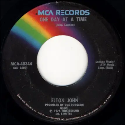 Elton John - Lucy In The Sky With Diamonds
