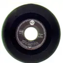 7'' - Elvis Presley - Muß I Denn, Muß I Denn (Wooden Heart) / G'schichten Aus Dem Wienerwald (Tonight's All Right For Love)