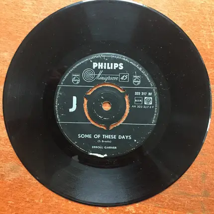 Erroll Garner - Dancing Tambourine