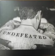 LP - Frank Turner - Undefeated - Numbered; Black and white marbled vinyl