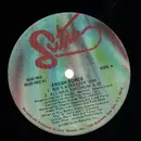 12inch Vinyl Single - Fresh Force - She's A Skeezer / All Hail The Drum