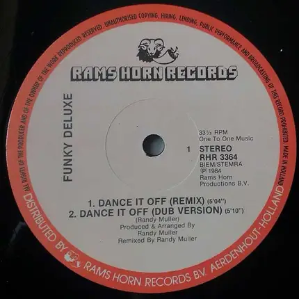 Funk Deluxe - Dance It Off