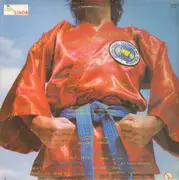 LP - Görbe Nóra - Linda - Hollywood Messze Van...