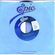 7inch Vinyl Single - Gloria Estefan - Coming Out Of The Dark