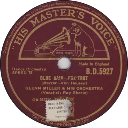 Glenn Miller And His Orchestra - A String Of Pearls
