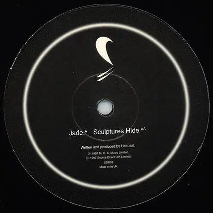 Hokusai - Jade / Sculptures Hide