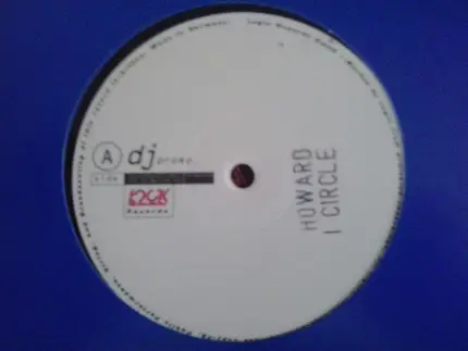 Howard - I Circle
