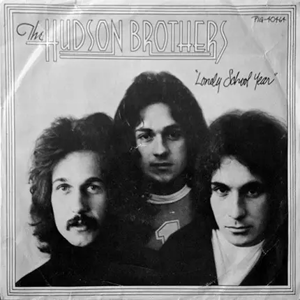 Hudson Brothers - Lonely School Year