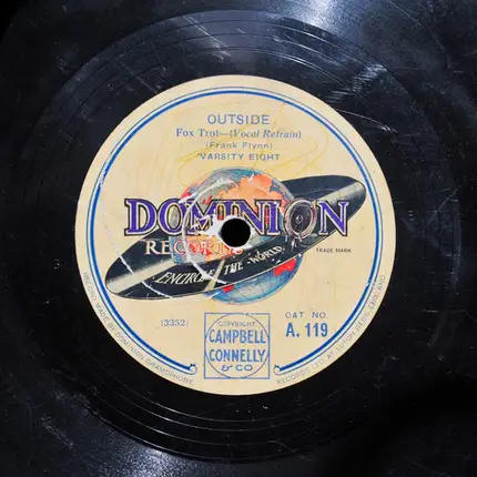 Jay Wilbur And His Orchestra / Varsity Eight - The Wedding Of The Painted Doll / Outside