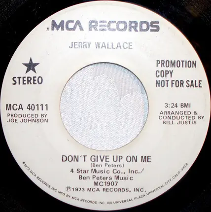 Jerry Wallace - Don't Give Up On Me