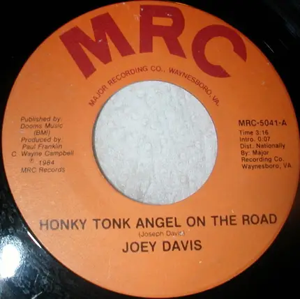 Joey Davis - Honky Tonk Angel On The Road