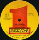 12inch Vinyl Single - Johnny Osbourne / Jim Brown - Time A Run Out / The Pressure