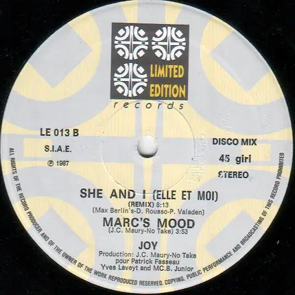 Joy - She And I (Elle Et Moi)