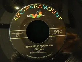 Judy Lynn - I Slipped Off My Wedding Ring