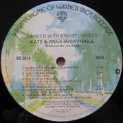 LP - Kate & Anna McGarrigle - Dancer With Bruised Knees - Winchester Pressing