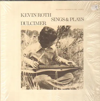 Kevin Roth - Sings and plays Dulcimer