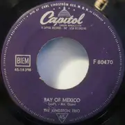 7inch Vinyl Single - Kingston Trio - M.T.A. / Bay Of Mexico