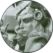 Lady Gaga And Beyoncé - Telephone