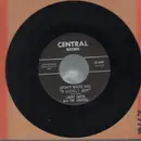 7inch Vinyl Single - Larry Smith With The Lancers - (Don't Make Me) A Lonely Boy / The Moocher