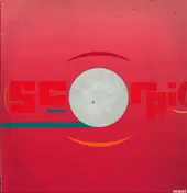 Le Clap - So In Love With You