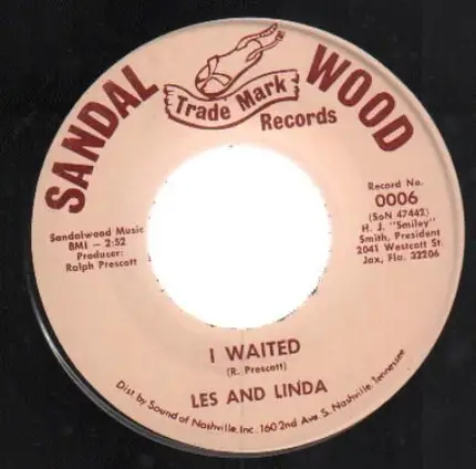 Les And Linda - Why Don't You Ever Show It / I Waited