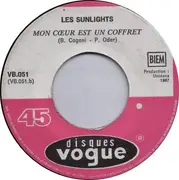 7inch Vinyl Single - Les Sunlights - Les Roses Blanches / Mon Cœur Est Un Coffret