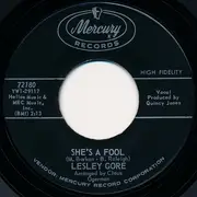 7inch Vinyl Single - Lesley Gore - She's A Fool / The Old Crowd