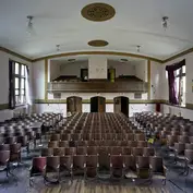 Πτώματα Κάτω Από Το Κρεββάτι