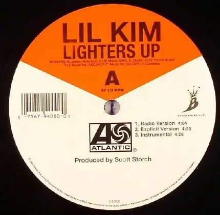Lil' Kim - Lighters Up
