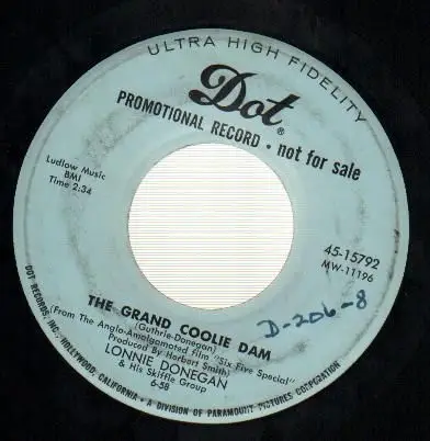 Lonnie Donegan - The Grand Coolie Dam / Nobody Loves Like An Irishman