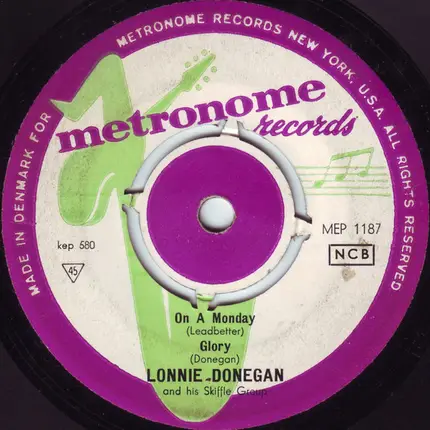 Lonnie Donegan's Skiffle Group - Donegan On Stage (Lonnie Donegan At Conway Hall)