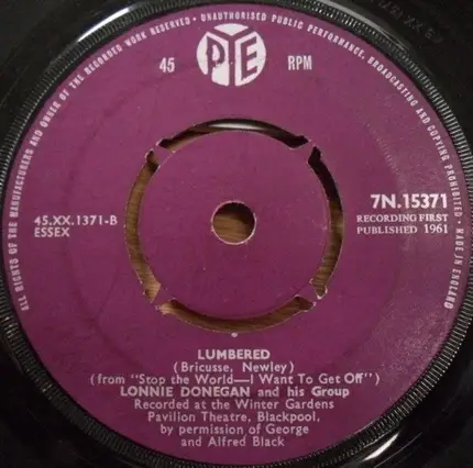 Lonnie Donegan's Skiffle Group - Michael (Row The Boat)