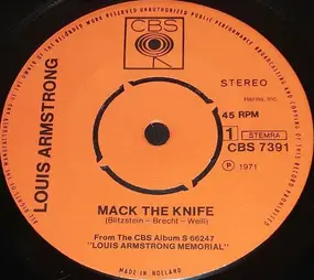 Louis Armstrong - Mack The Knife / I Can't Give You Anything But Love