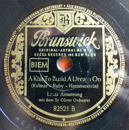 Louis Armstrong - I Get Ideas / A Kiss To Build A Dream On