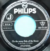 7inch Vinyl Single - Louis Armstrong - Mahogany Hall Blues Stomp