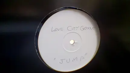 Love City Groove - J.u.m.p.