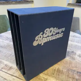 LP-Box 70er Jahre - in blau/silber mit Aufschrift, für ca. 30  LPs