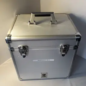 LP Case - in silber, für ca. 60 LPs