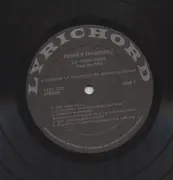 LP - Lui Tsun Yuen - China's Treasures • Lui Tsun-Yuen Plays The Pipa And Chin