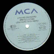 LP - Lynyrd Skynyrd - (Pronounced 'Leh-'nérd 'Skin-'nérd)