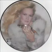 Lynn Anderson - Isn't It Always Love / A Child With You Tonight