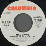 7inch Vinyl Single - Mac Davis - Picking Up The Pieces Of My Life